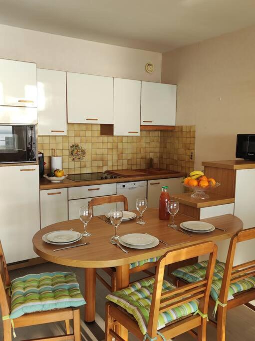 L'Escale - Appartement Vue Mer Concarneau Eksteriør billede